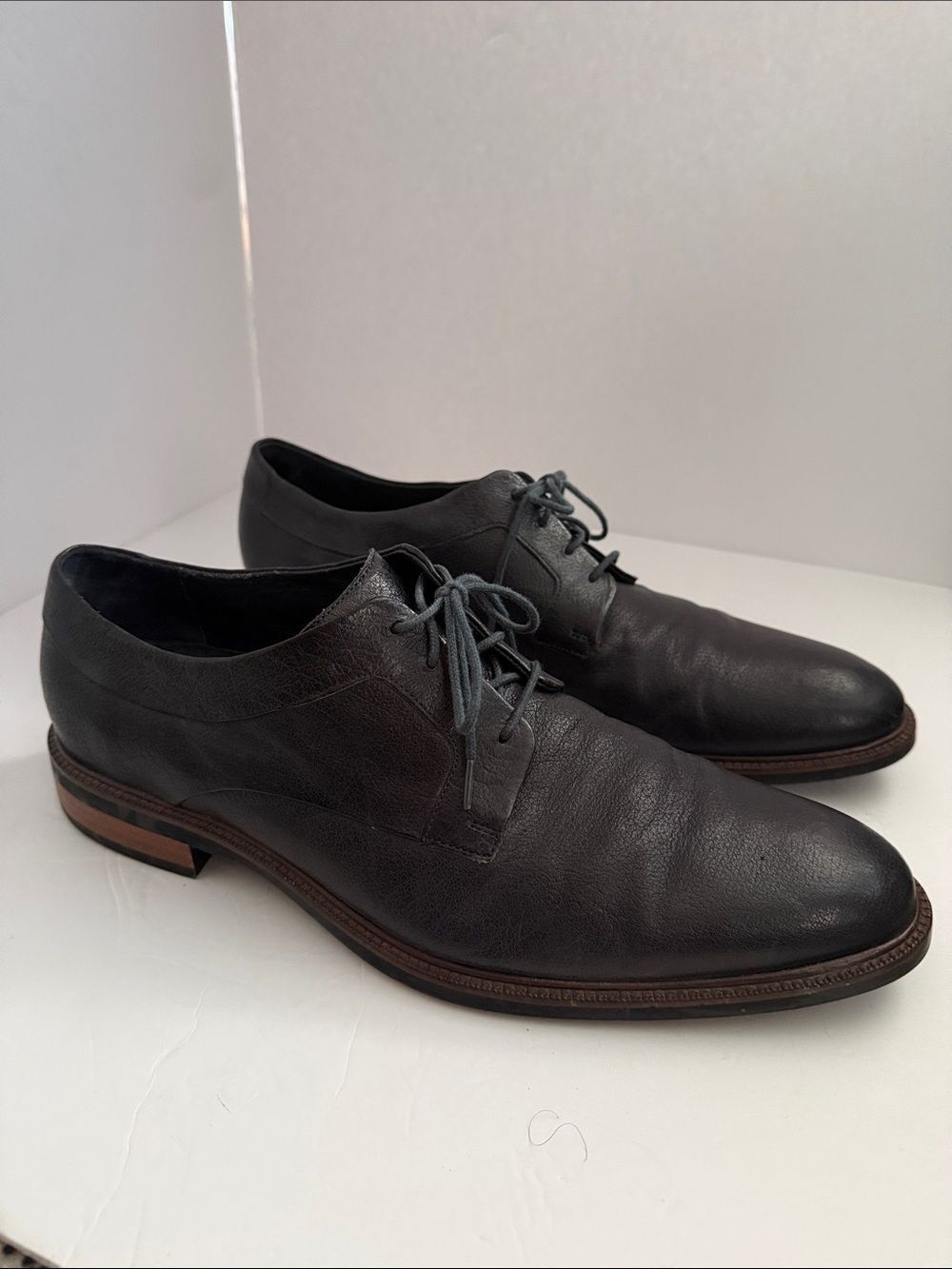 Cole Haan dark blue Leather Derby Shoes with Brown Sole Trim